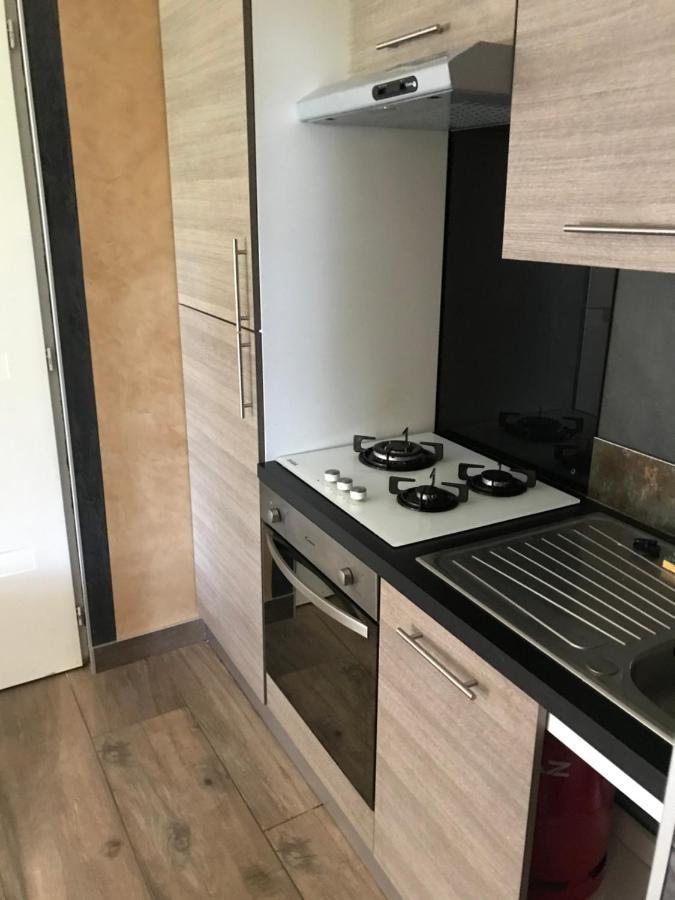 Residence Bord De Loire Euro 6 Дусиз Екстериор снимка